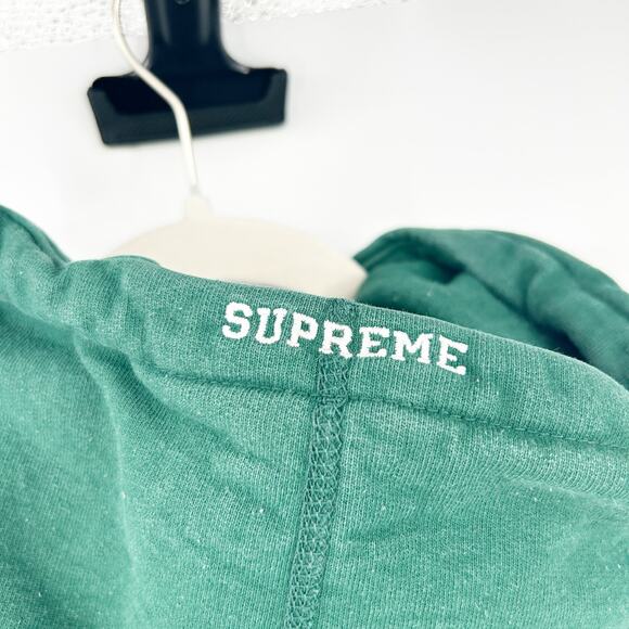 Supreme Mens Streetwear Sporty 2019 Heavyweight Logo Fleece Hoodie Size M Green - Picture 10 of 11